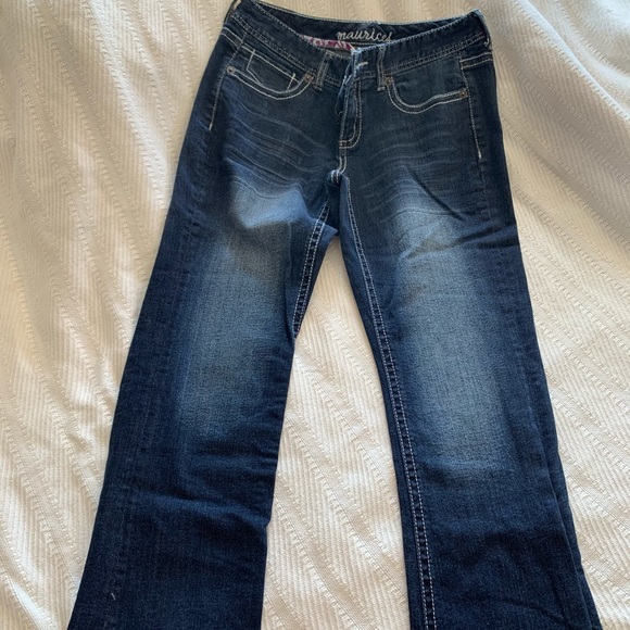 Women’s Maurices jeans - Picture 3 of 3